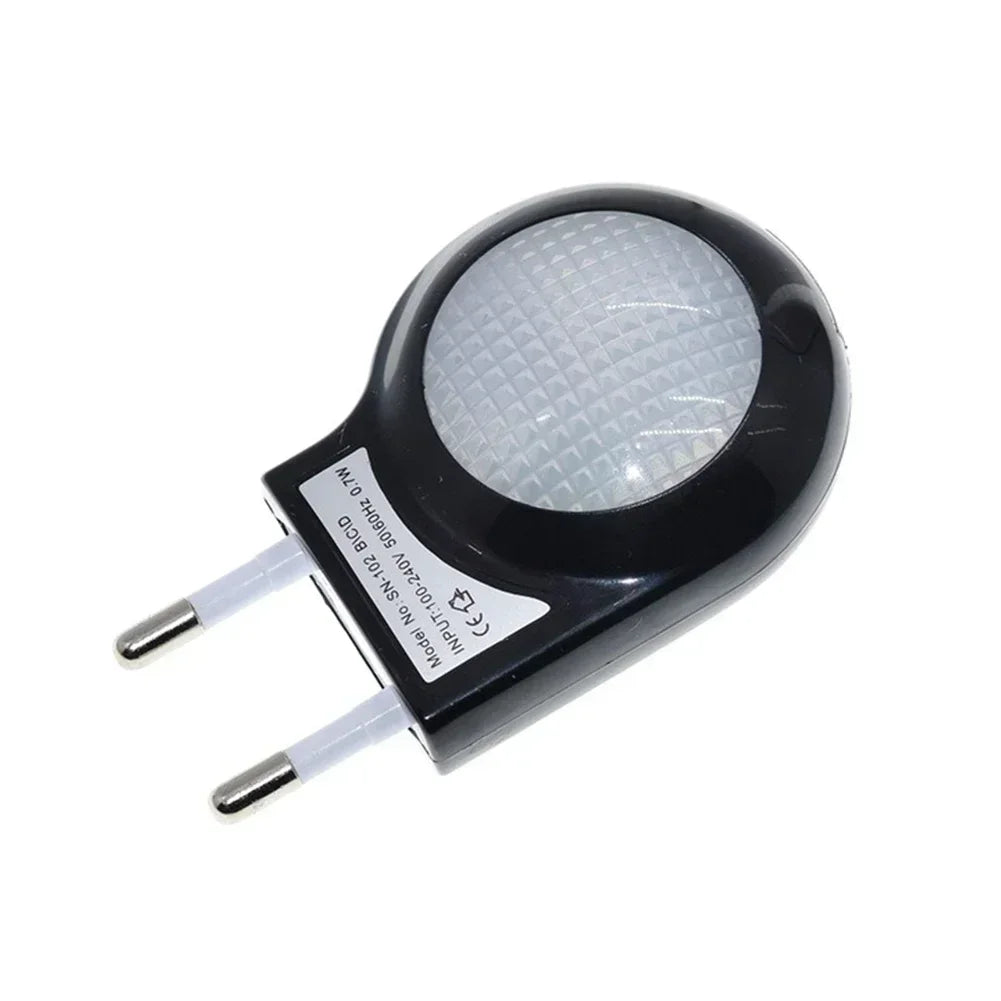 LumiShell Mini Nachtlicht | Mit Lichtsensor & EU-Stecker | Automatische LED-Wandlampe | Sanftes Warmlicht für Kinderzimmer & Schlafzimmer