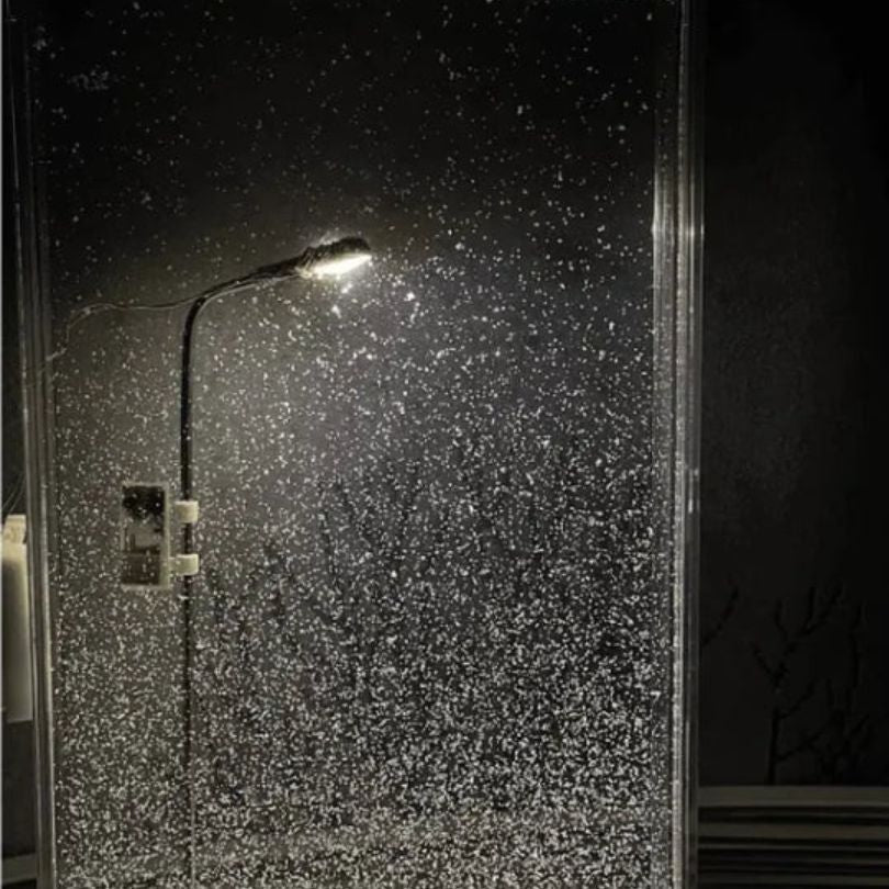 SnowGlow – Straßenlaterne mit winterlicher Schneeszene!