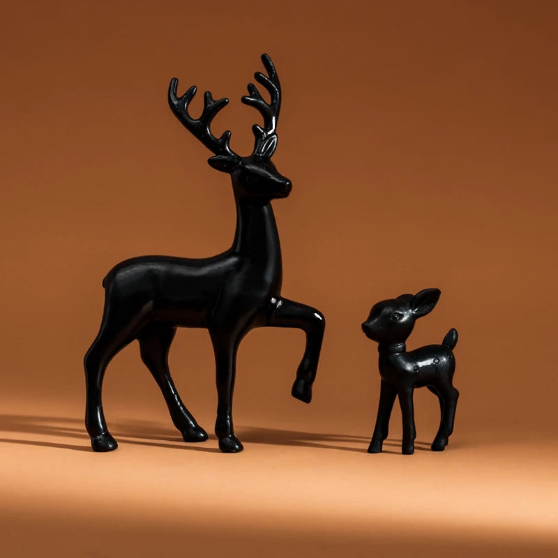 Dekorative DeerHug-Figuren | Set mit 2 Hirsch- und Rehkitz-Skulpturen | Niedliche Dekorationen für Kinderzimmer & Weihnachten | Wohnaccessoire