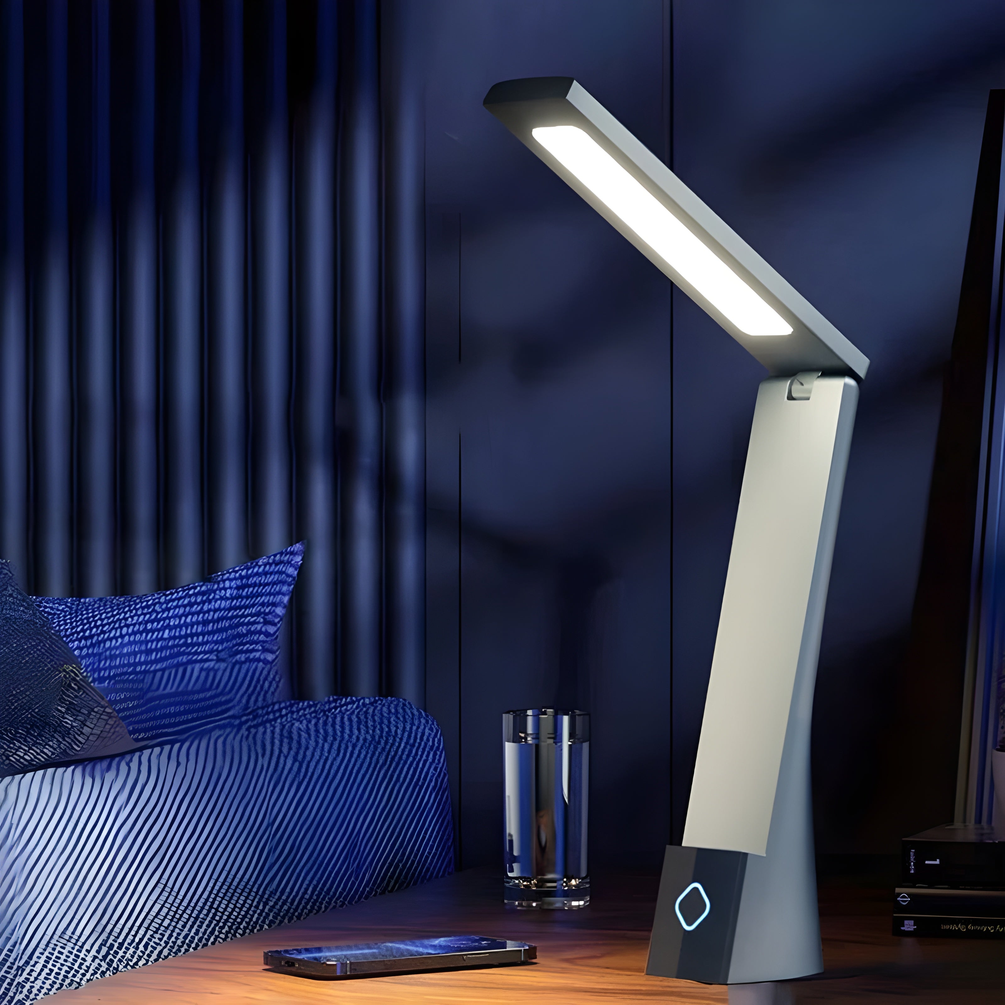 Brightivo LED Schreibtischlampe | Flexibler Leuchtarm & dimmbar | Modern & platzsparend | Für Homeoffice, Studium & Lesen