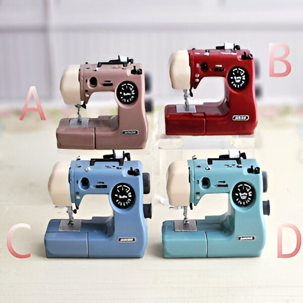 StitchCharm – Mini Nähmaschinen voller Magie & Detail!