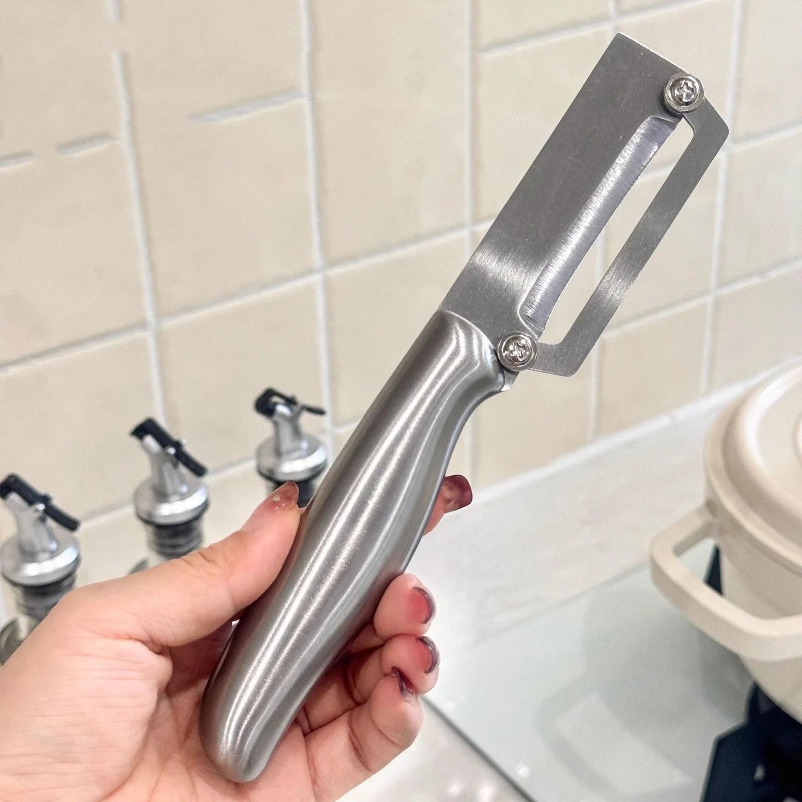 SteelPeel – Schält alles. Hält ewig. Liegt perfekt in der Hand.
