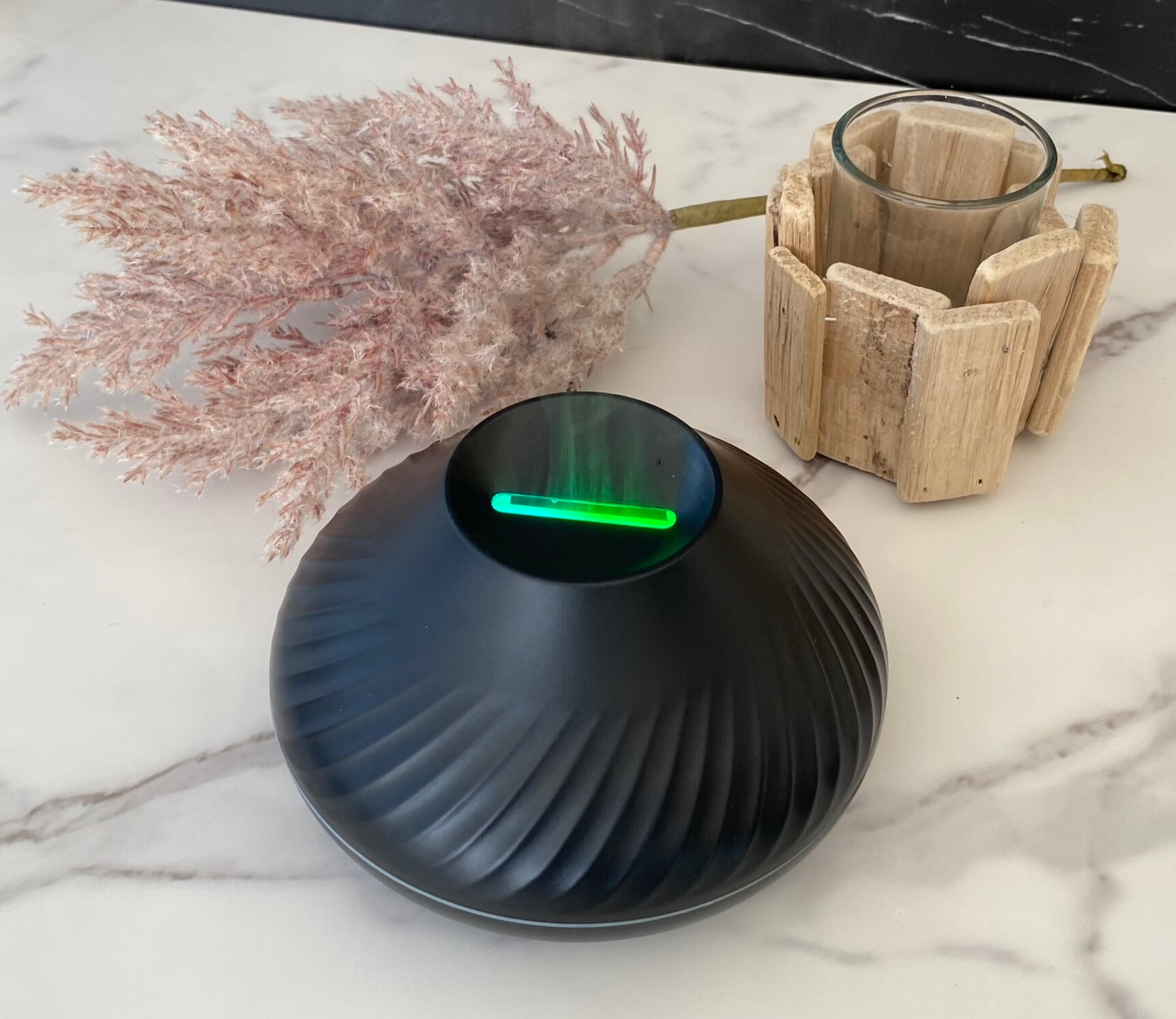 LumiFlare Aroma-Diffusor | Beruhigender Nebel & Flammeneffekt | 130 ml | Schafft Entspannung & Gemütliche Atmosphäre