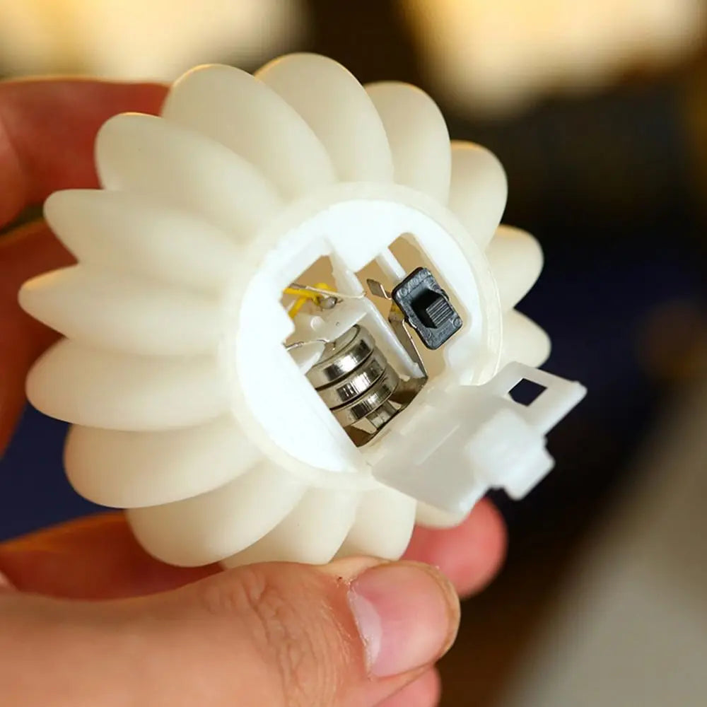 LumiEase LED-Kerze | Warmweißes Licht | Flammenlos und sicher | Kunststoff-Dekokerze für Zuhause und Veranstaltungen