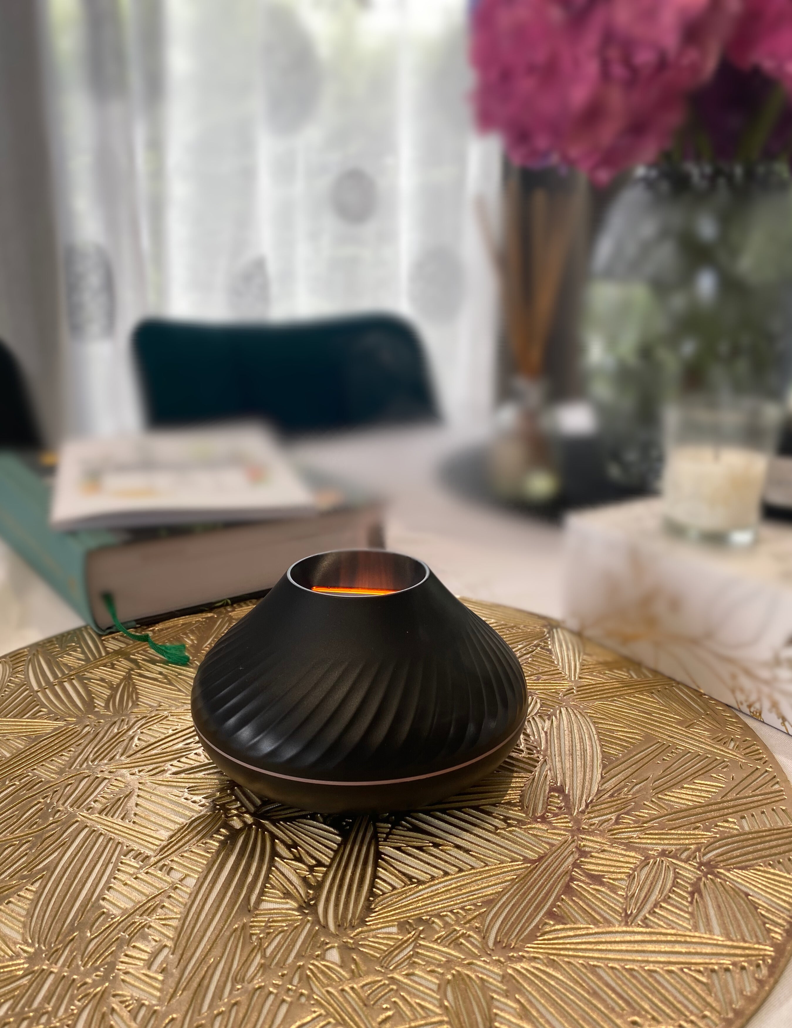 LumiFlare Aroma-Diffusor | Beruhigender Nebel & Flammeneffekt | 130 ml | Schafft Entspannung & Gemütliche Atmosphäre