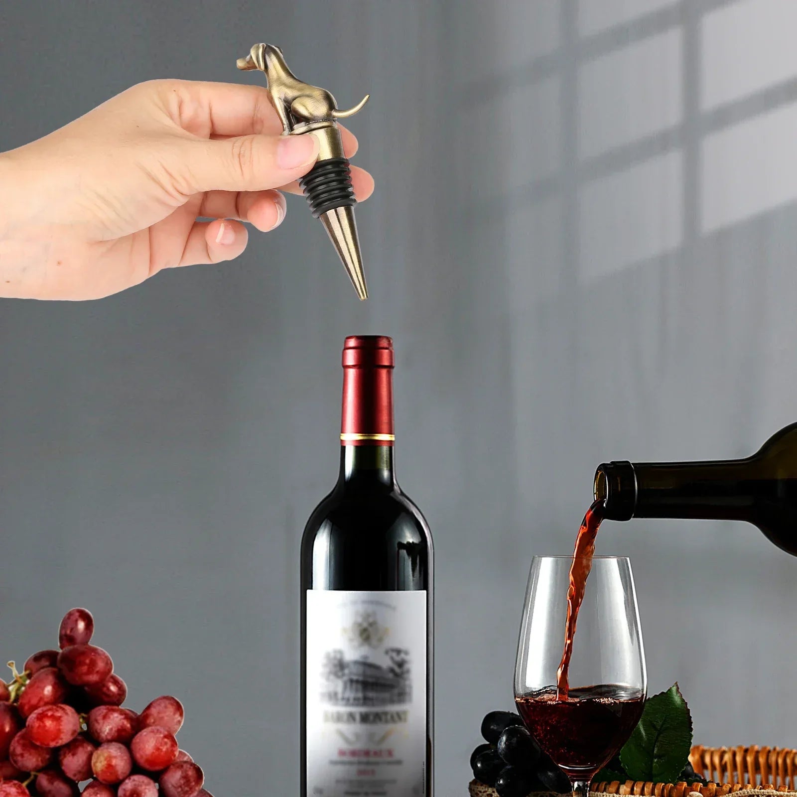 WinePaws VinoStop | Weinverschluss | Frischeversiegelung & Charaktervolles Design | Für Weinliebhaber