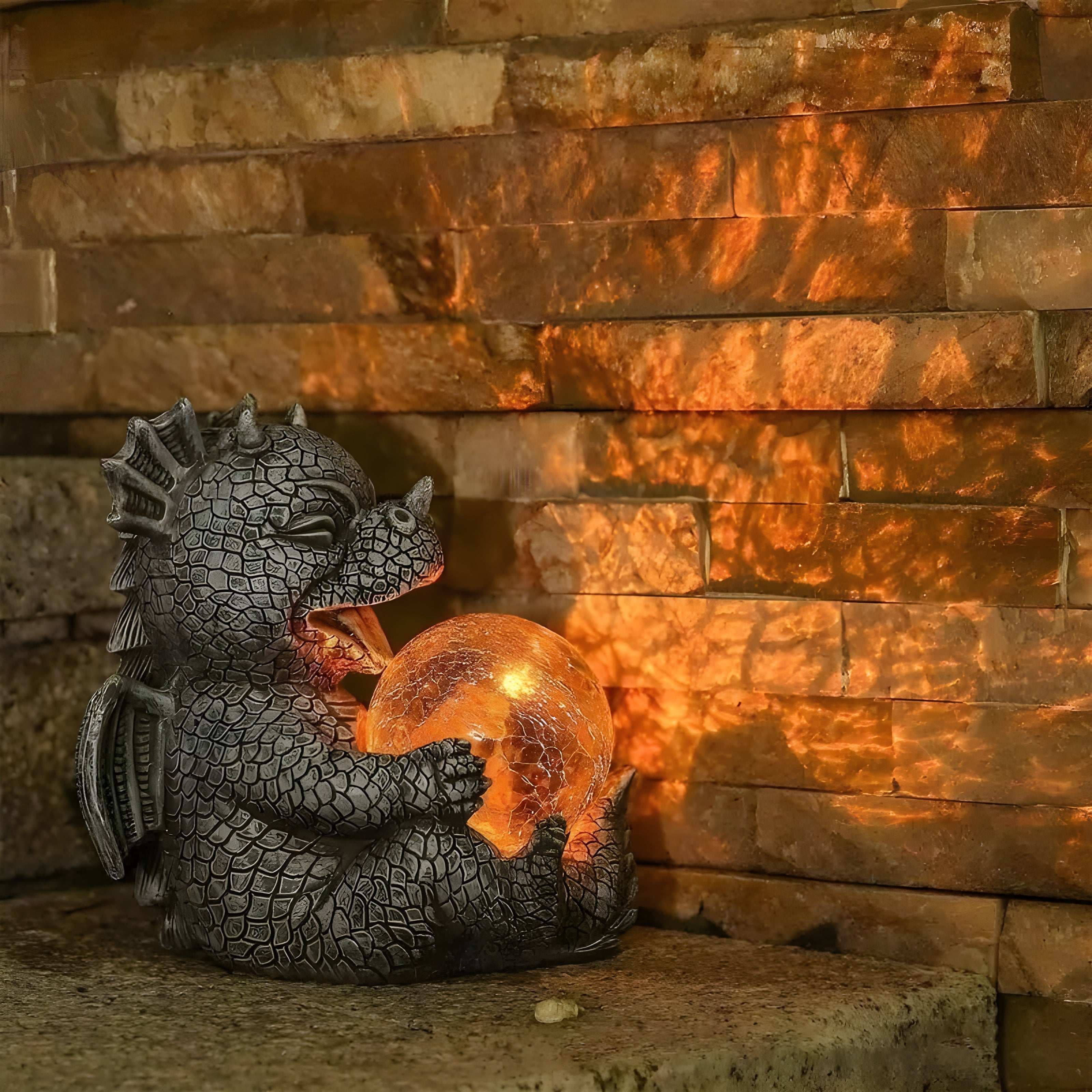DracoLux Drachen Tischlampe | Handgefertigte Fantasy-Deko | LED Beleuchtung & Robust | Für Wohnzimmer, Büro & Gaming-Zimmer