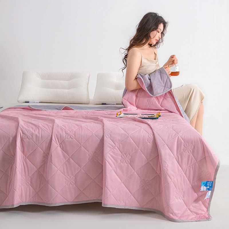 ChillBreeze – Die Decke für erholsamen Schlaf in heißen Nächten!