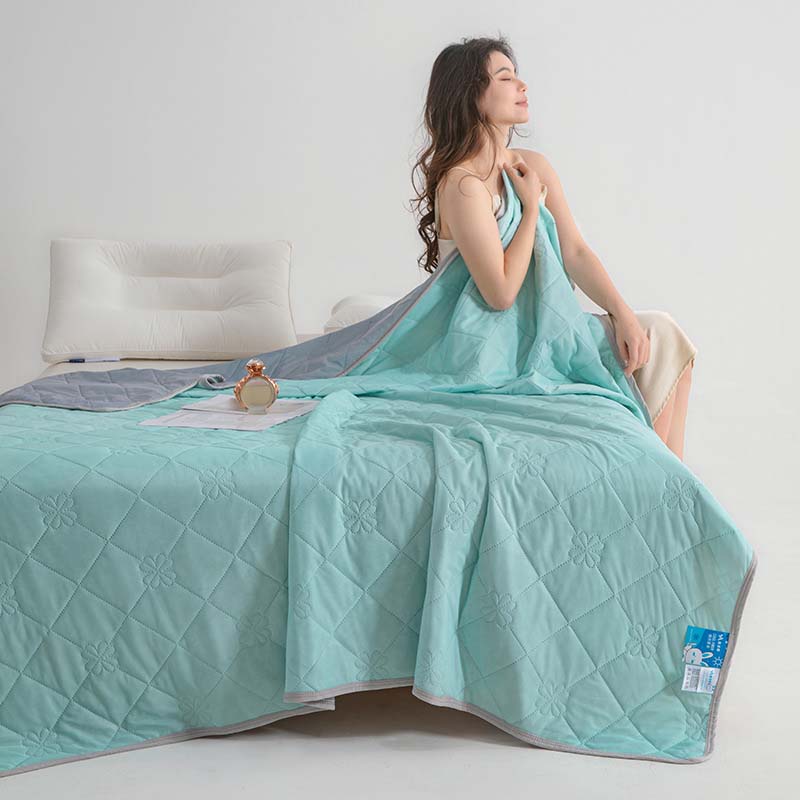 ChillBreeze – Die Decke für erholsamen Schlaf in heißen Nächten!