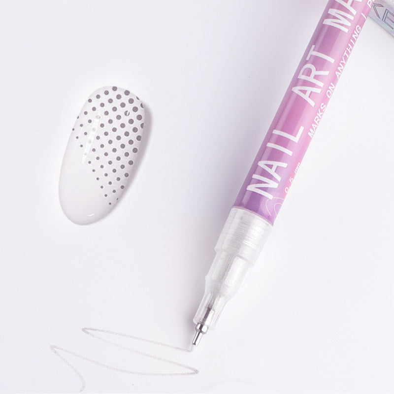 NailMaster – Kreative Nagelkunst wie aus dem Studio!