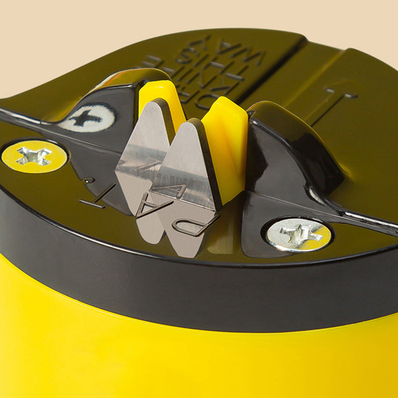 1+1 GRATIS | SharpMate – Mini Messerschärfer mit Saugnapf!