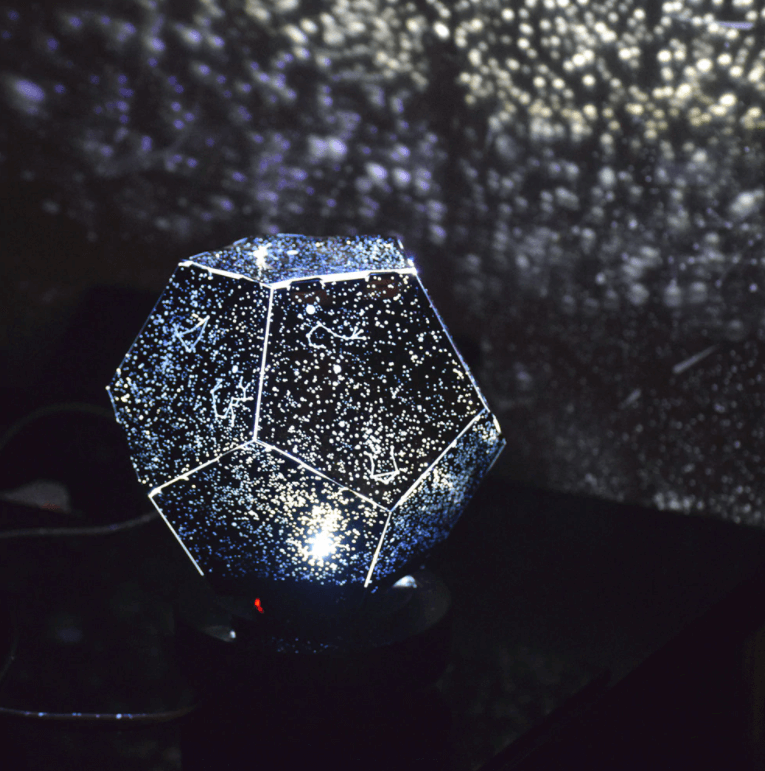 AstroGlow – Bringe das Universum direkt in dein Zimmer