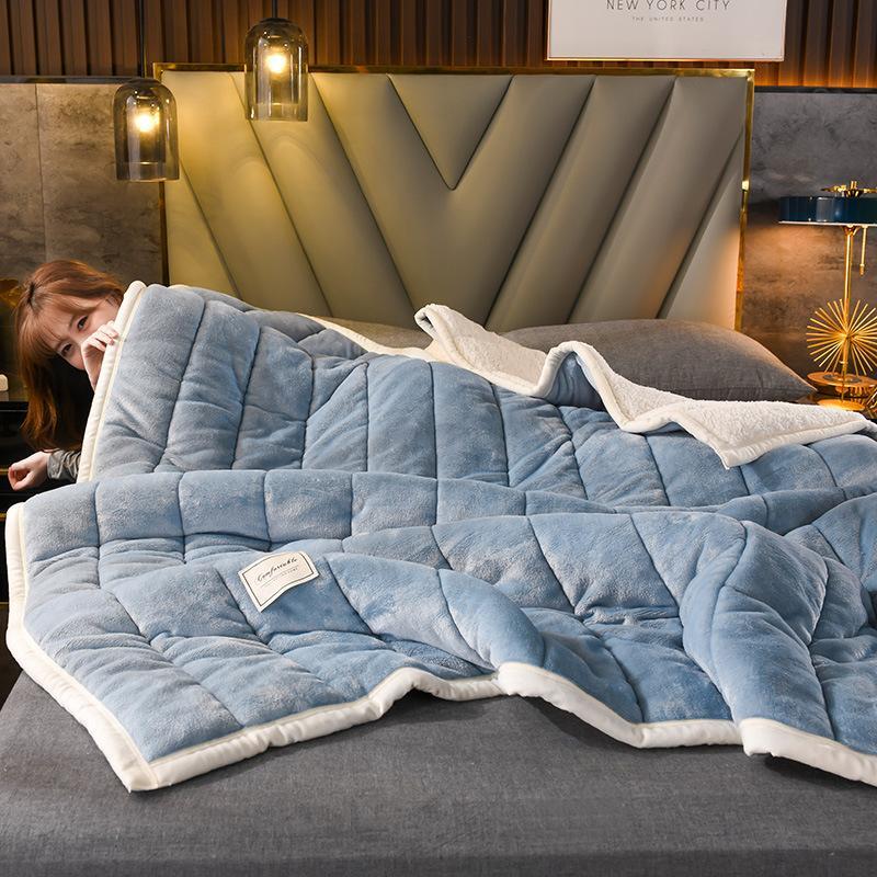 50% RABATT | WoolCuddle – Plüschdecke aus Wolle für Ultimativen Komfort [Letzter Tag Rabatt]