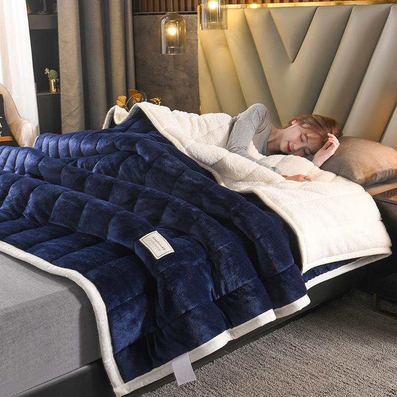 50% RABATT | WoolCuddle – Plüschdecke aus Wolle für Ultimativen Komfort [Letzter Tag Rabatt]