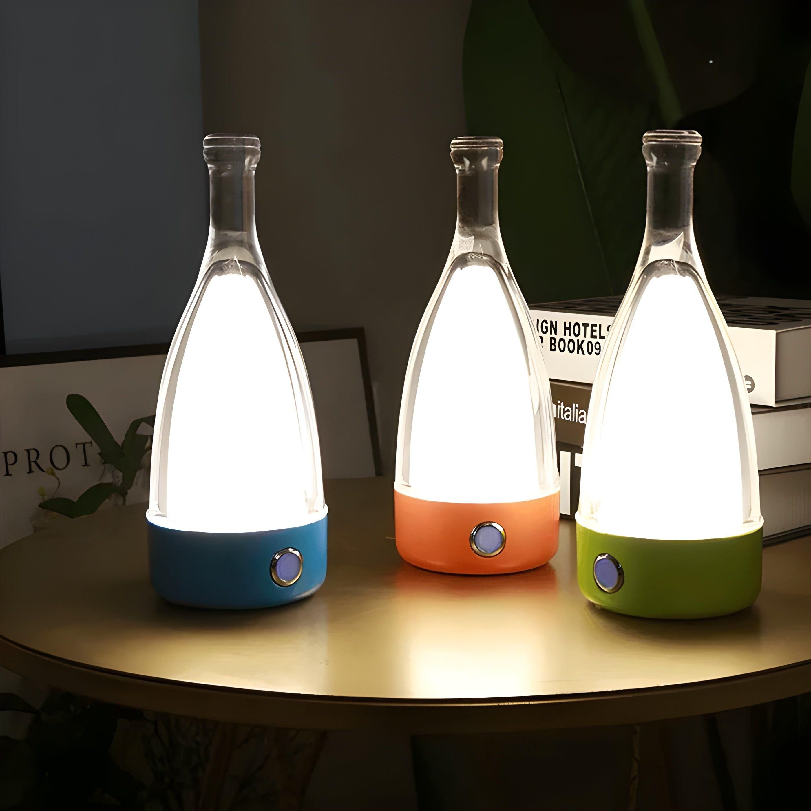 Lumora LED Tischlampe | Weinflaschen-Design | Warmweißes Licht | Wiederaufladbar & Kabellos