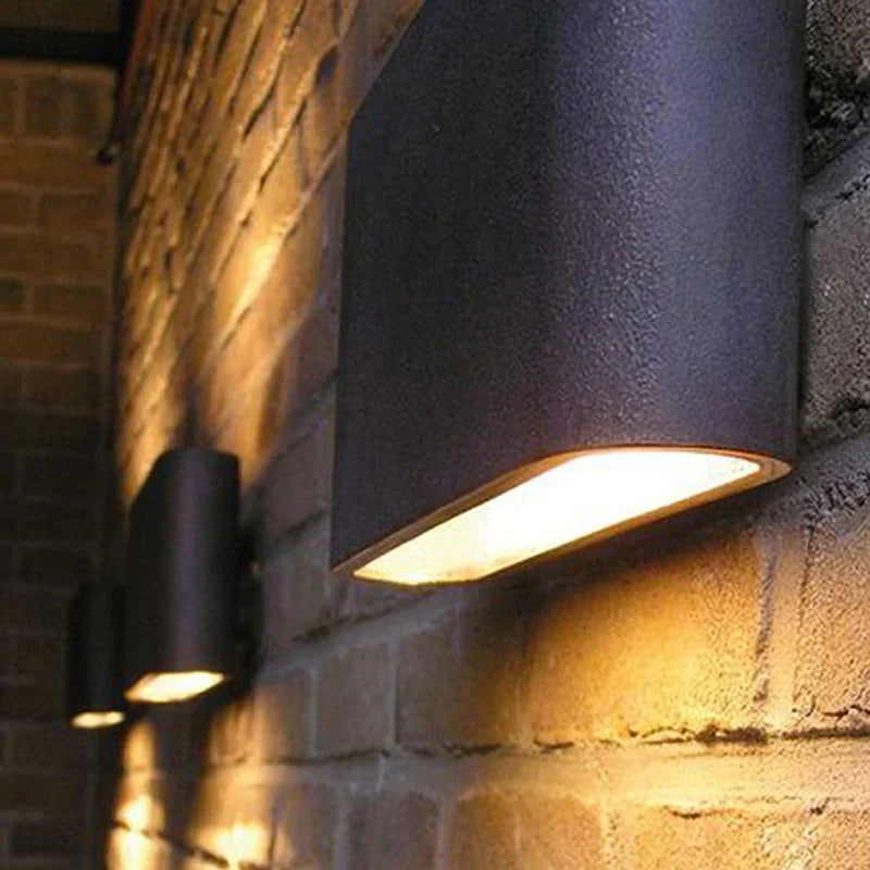 LumoSphere | LED-Wandleuchte | Wasserresistent, Aluminiumgehäuse & Modernes Design | Für Badezimmer & Flure