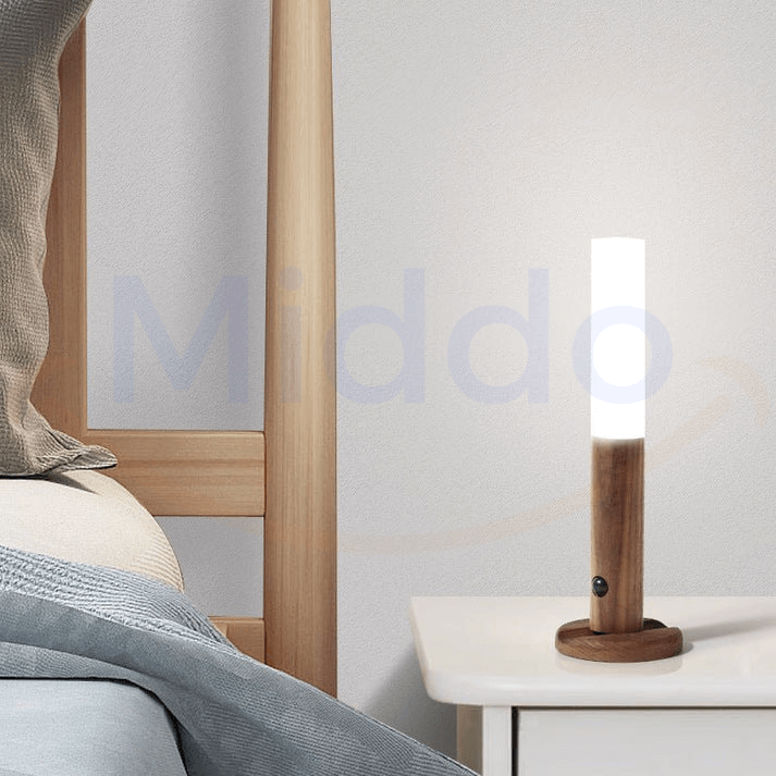 SensorLight - Kabellose Wandleuchte aus Holz